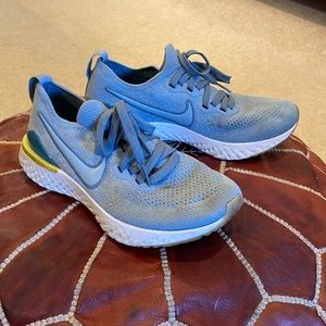 Nike Epic React Flyknit Youth 5.5/Women’s 6